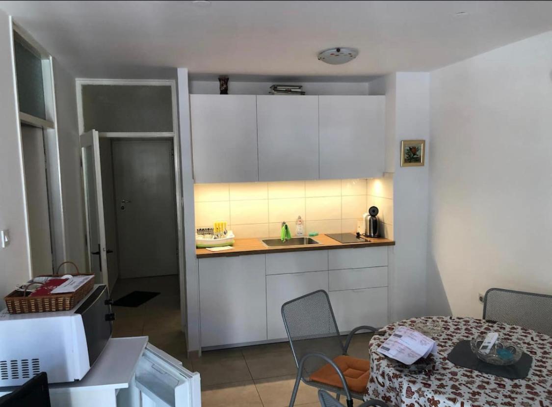 Sara Apartment Punta Omis Near Sandy Beach エクステリア 写真