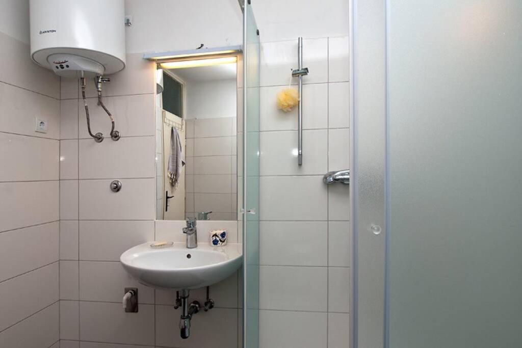 Sara Apartment Punta Omis Near Sandy Beach エクステリア 写真