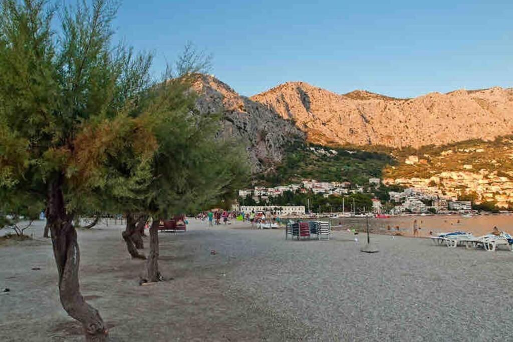 Sara Apartment Punta Omis Near Sandy Beach エクステリア 写真